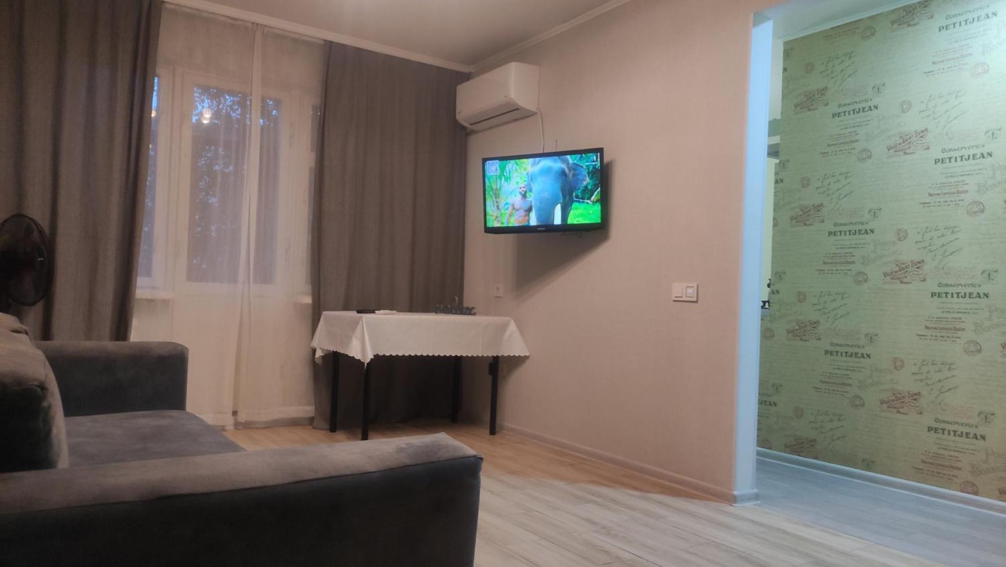 Apartment Near City Center On Peremohy Avenue 46 Chernihiv Luaran gambar