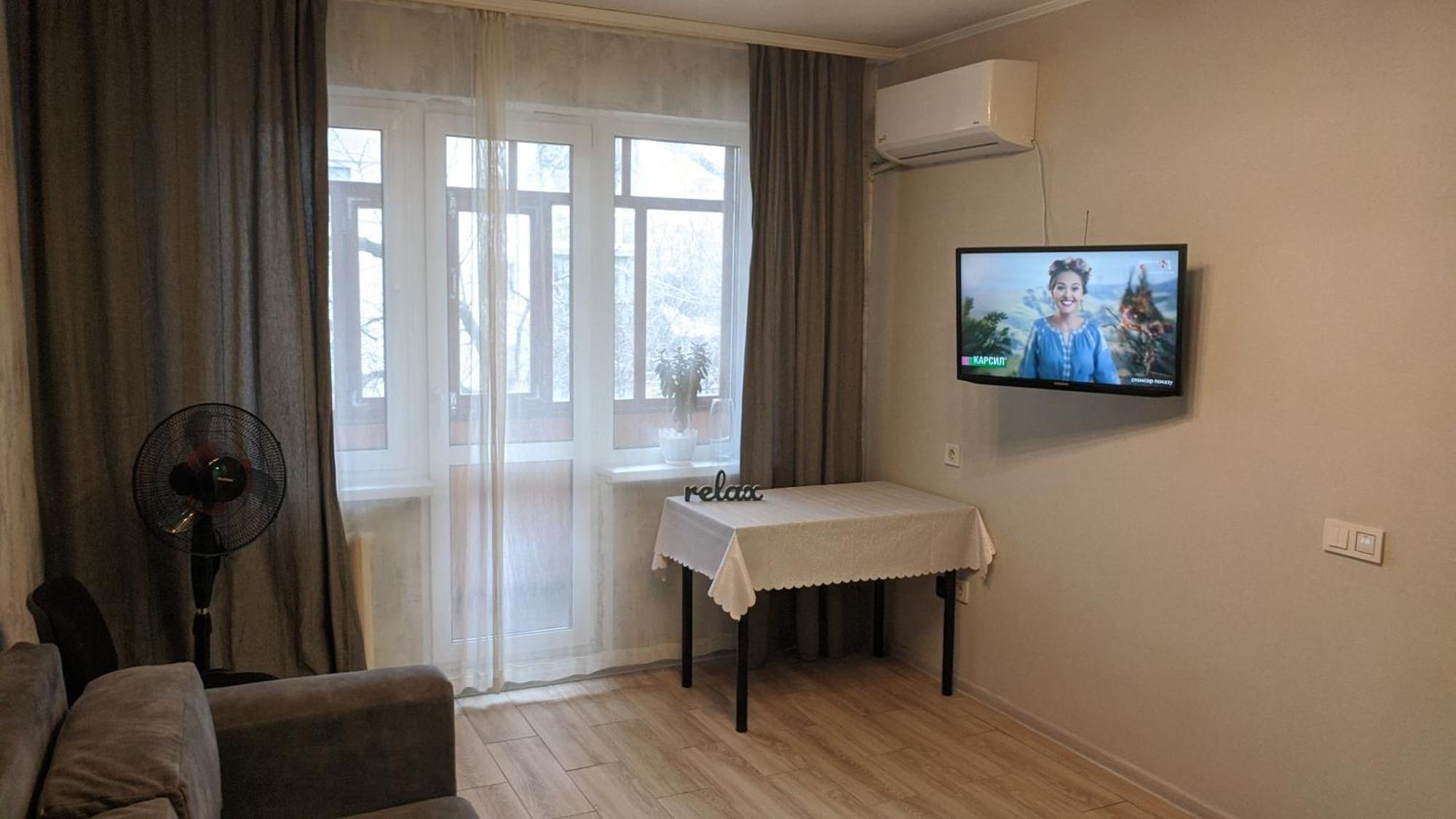 Apartment Near City Center On Peremohy Avenue 46 Chernihiv Luaran gambar